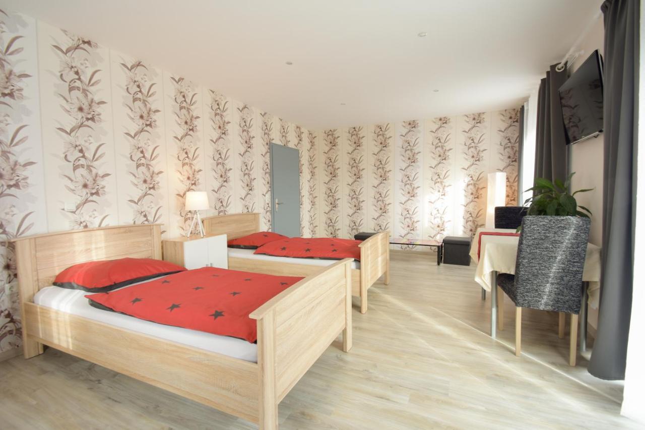 Mainzimmer - Business Apartments Hasloch  Extérieur photo