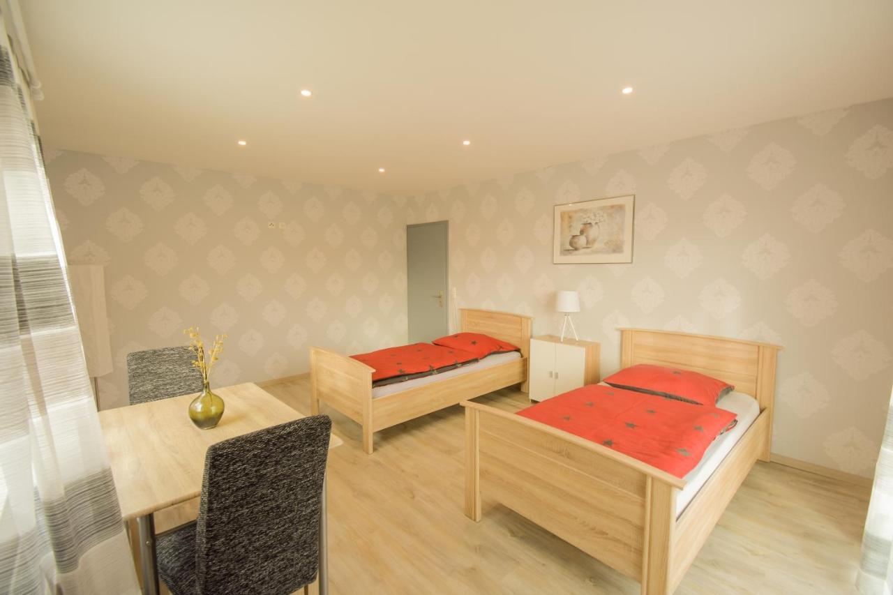 Mainzimmer - Business Apartments Hasloch  Extérieur photo