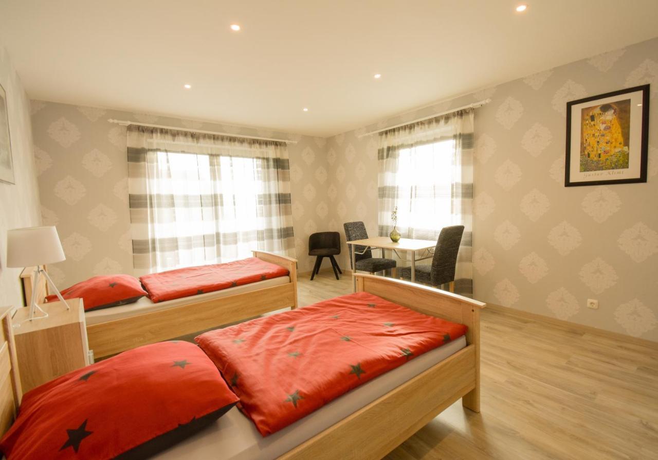 Mainzimmer - Business Apartments Hasloch  Extérieur photo